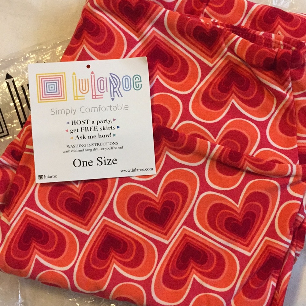 Lularoe One Size Valentines Day Leggings OS hearts